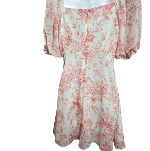 Missguided Floral Cottagecore Mini Dress Puff Sleeve Pink White Sz 6 NWOT - Picture 4 of 6
